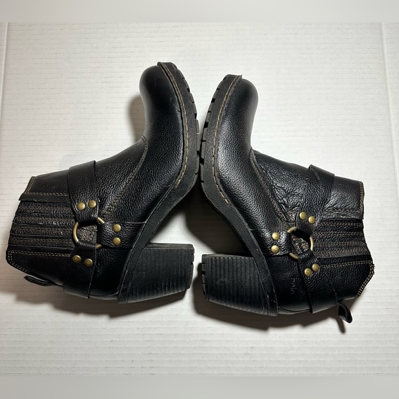 Bølo Women’s Black Leather Ring Harness Block Heel Ankle Boots Y2k Goth Size 8 - Picture 3 of 13